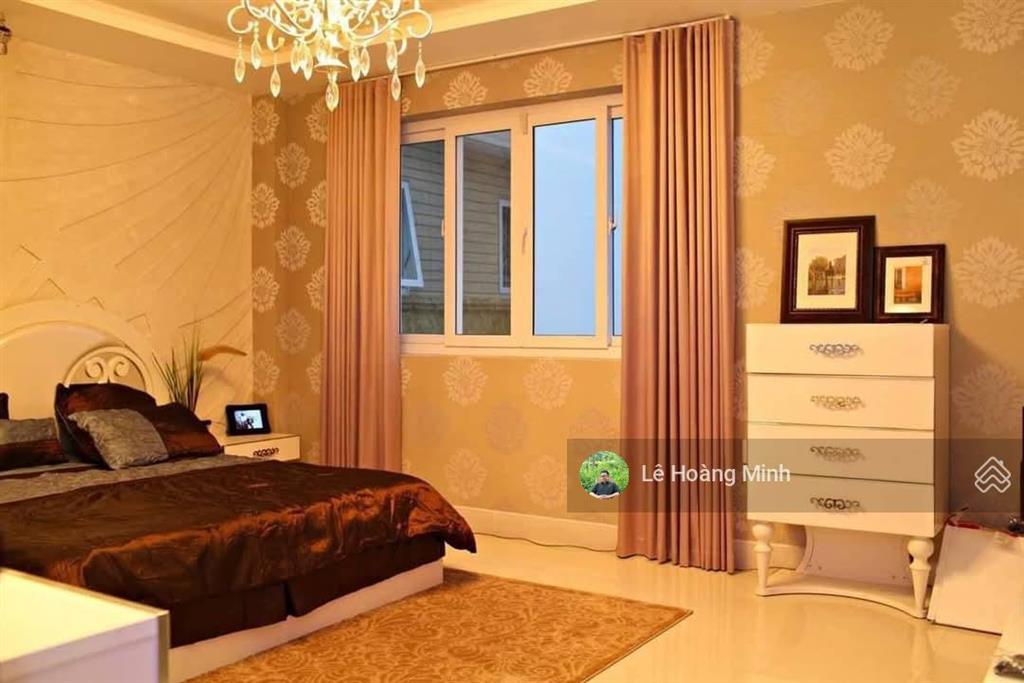 Villa đẹp 10m x 20m. 1 hầm 3 lầu khu biệt thự phú nhuận, lê thị riêng