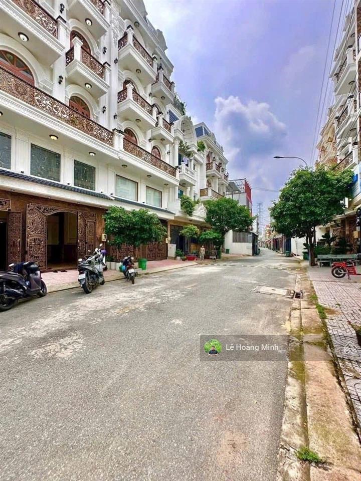 Biệt thự mini ngang 5,5m, 5 tầng có thang máy. đường 13m khu biệt thự tân chánh hiệp 10