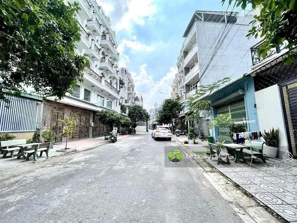 Biệt thự mini ngang 5,5m, 5 tầng có thang máy. đường 13m khu biệt thự tân chánh hiệp 10