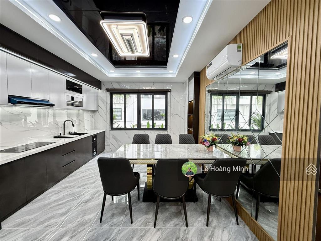 Nhà phố 1 lửng 3 lầu, full nội thất hẻm 8m thông nguyễn ảnh thủ