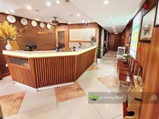 Bàn khách sạn ngang 10m x 27m. xây 1 hầm 6 lầu mặt tiền đường hiệp thành