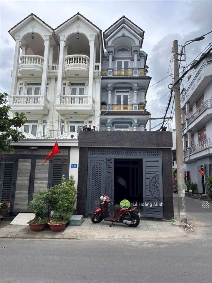 Nhà phố 3 tầng 4m x 25m. góc 2mt đường thới an 13. full nội thất