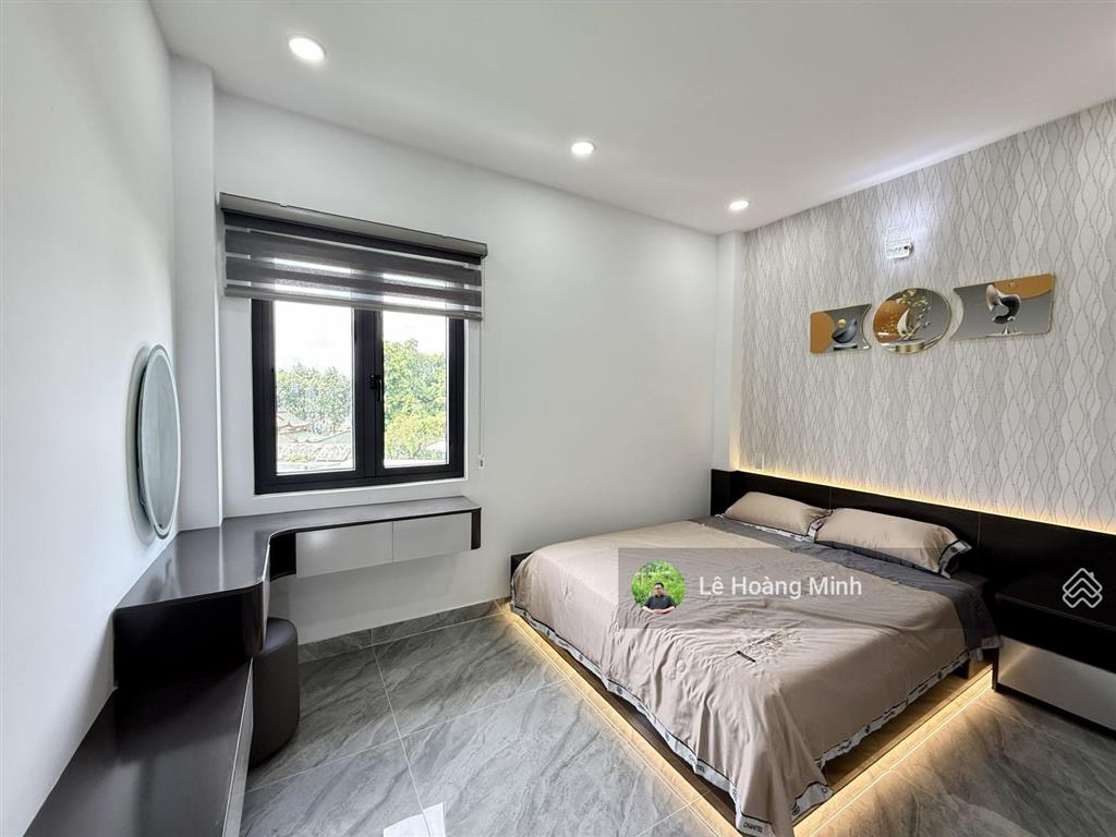 Nhà phố 4m x 16m. xây 1 lửng 3 lầu full nội thất. 1/ hẻm 6m thông đường tân chánh hiệp 18