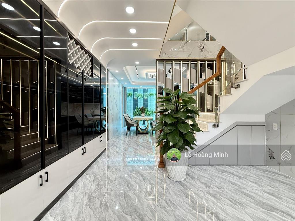 Nhà phố 4m x 16m. xây 1 lửng 3 lầu full nội thất. 1/ hẻm 6m thông đường tân chánh hiệp 18