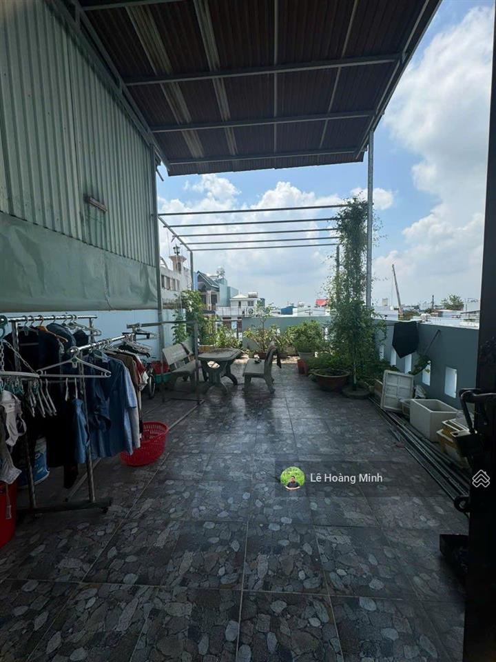 Nhà phố 3 tầng 4,3m x 26m. mặt tiền đường nguyễn ảnh thủ sát bên ngân hàng sacombank