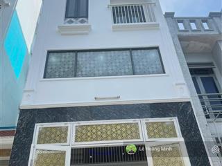 Nhà phố 1 lửng 2 lầu full nội thất 1/ hẻm nhựa 7m kdc đồng bộ hiệp thành 05
