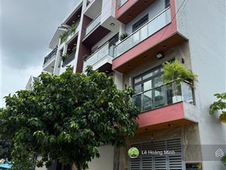 Nhà phố 4,5m x 14m. 3 tầng hẻm rộng 14m khu vip lê thị riêng ngay kdc hà đô