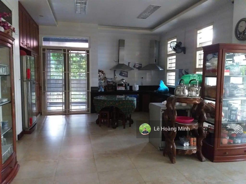 Biệt thự khủng 1080m2 (25m x 45m), mặt tiền đường lê thị riêng, xây 1 hầm 1 lầu