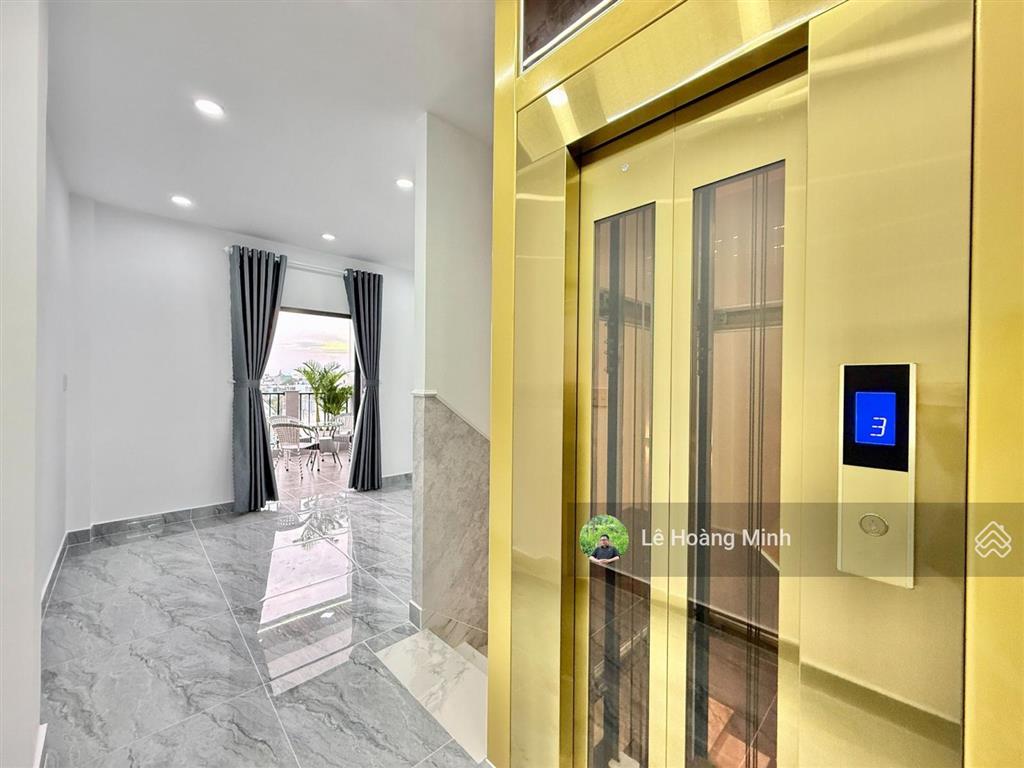 Lên sóng 05 căn siêu phẩm 4 tầng có thang máy hẻm nhựa 8m thông lê thị riêng