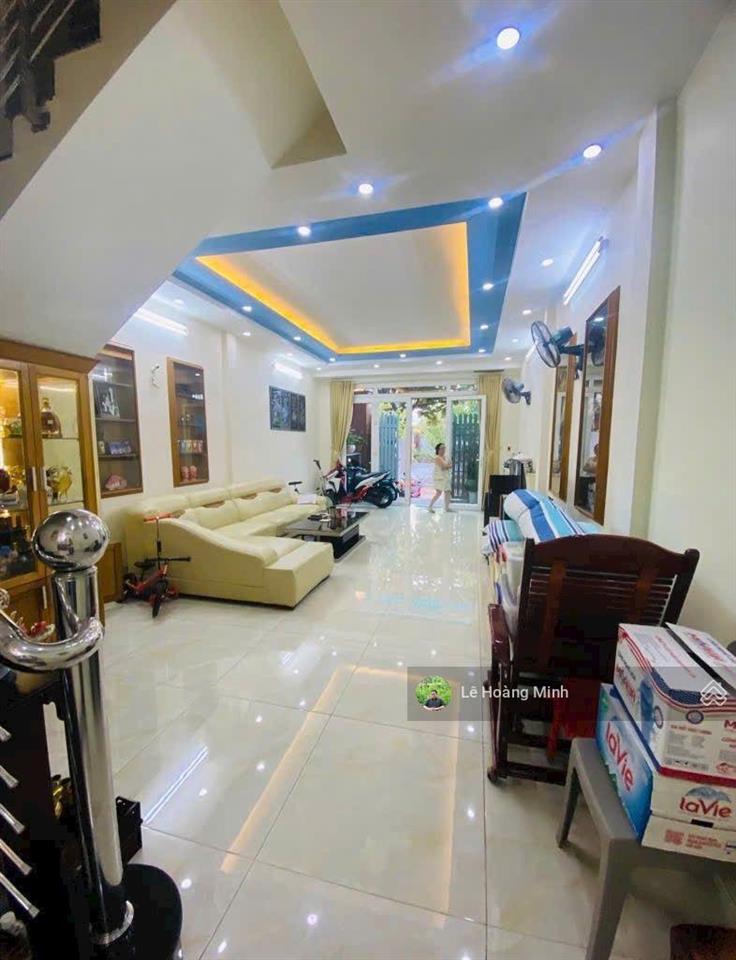 Nhà phố 5m x 20m. 3 tầng mặt tiền đường nhựa thới an 19a