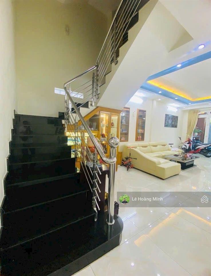 Nhà phố 5m x 20m. 3 tầng mặt tiền đường nhựa thới an 19a