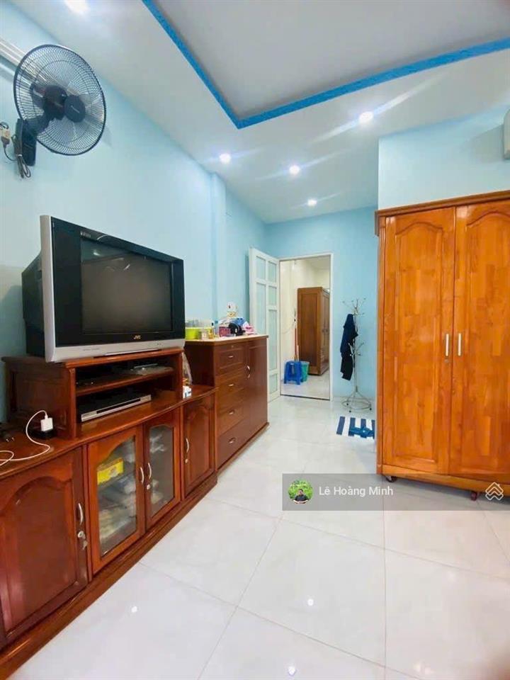 Nhà phố 5m x 20m. 3 tầng mặt tiền đường nhựa thới an 19a