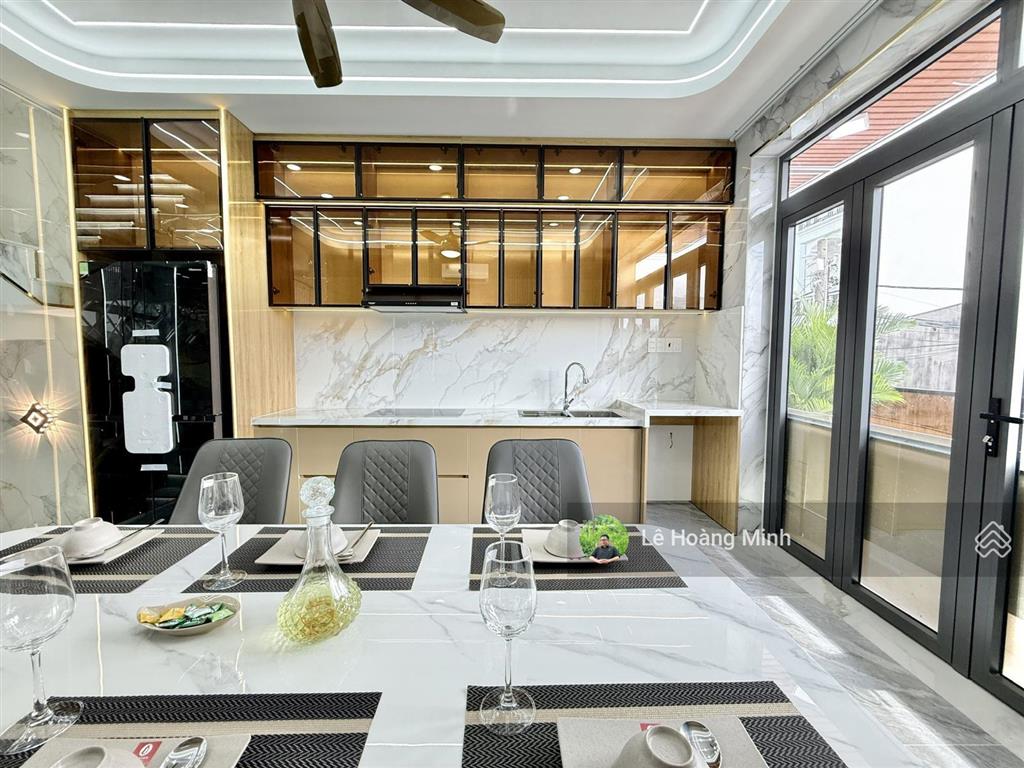 Nhà phố 4m x 17m. xây 1 lửng 2 lầu full nội thất 1/ ngắn hẻm 6m trần thị hè (ht42)