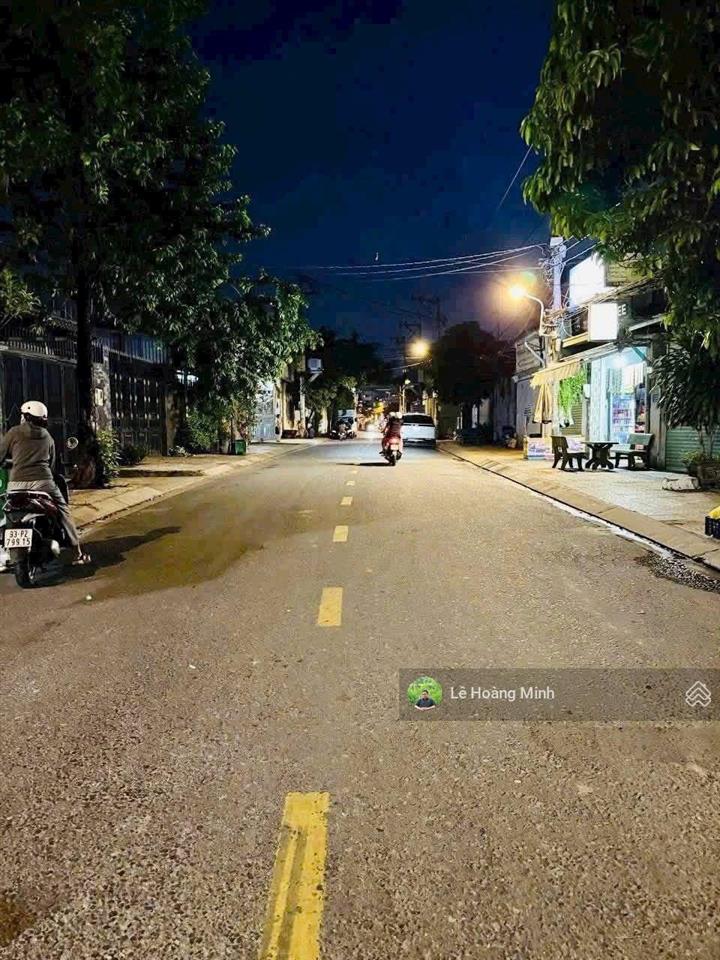 Bán xưởng 8,5m x 32m. mặt tiền đường thới an 13 (xe conter vào trước cửa)