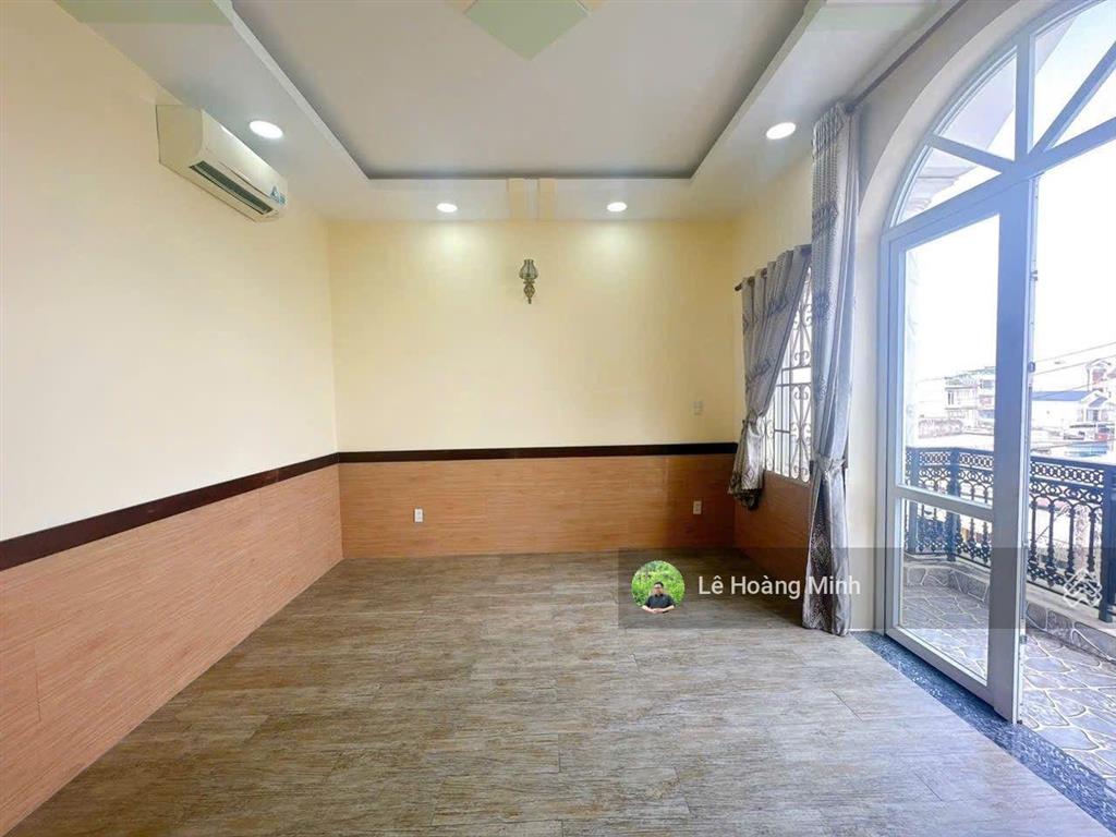 Nhà phố 3 tầng 5m x 27m. mặt tiền đường trần thị cờ. ngay gần chợ ngã tư thới an 16