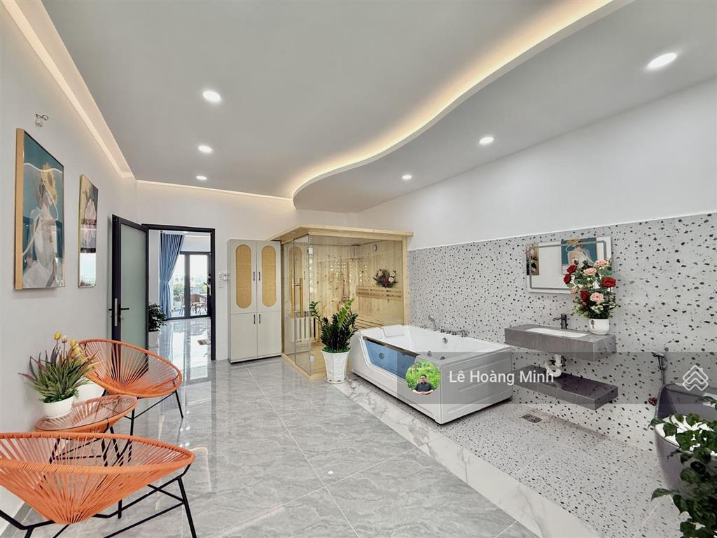 Siêu phẩm 5 tầng có thang máy mặt tiền kinh doanh đường cầu ba phụ  thạnh xuân 25