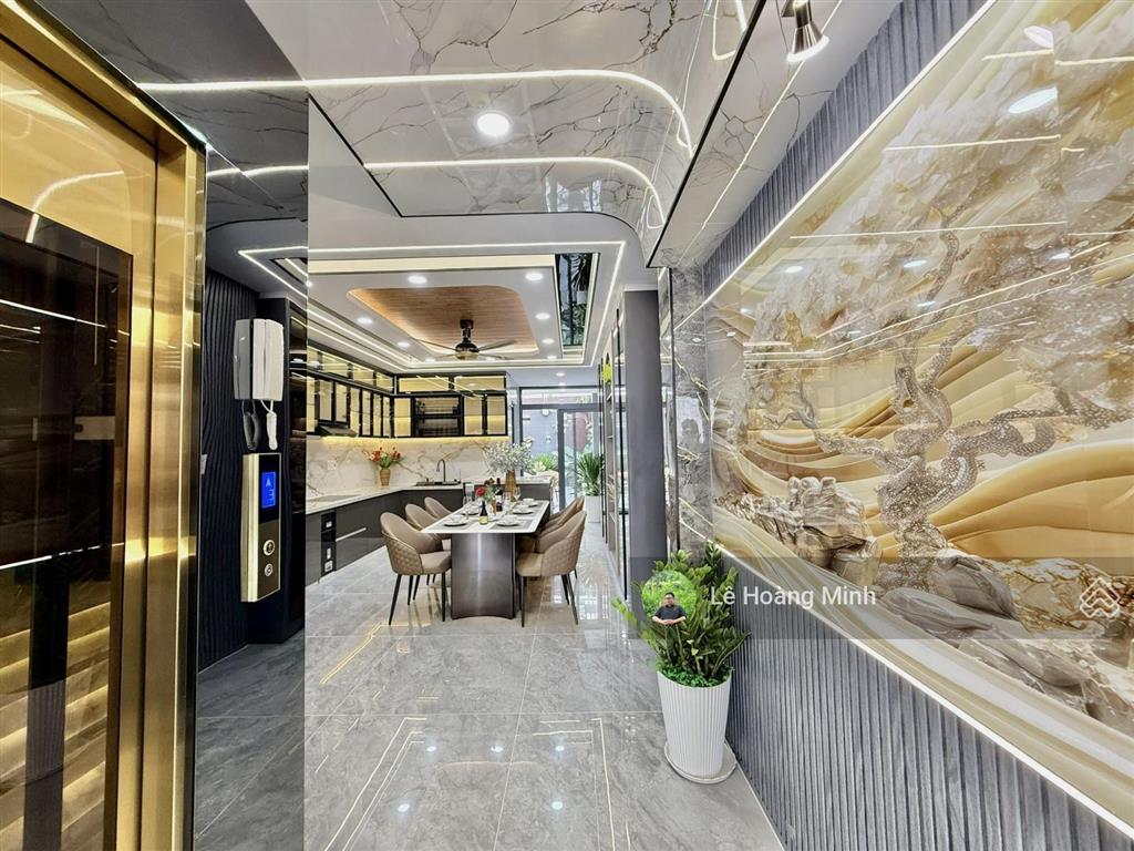 Siêu phẩm 5 tầng có thang máy mặt tiền kinh doanh đường cầu ba phụ  thạnh xuân 25