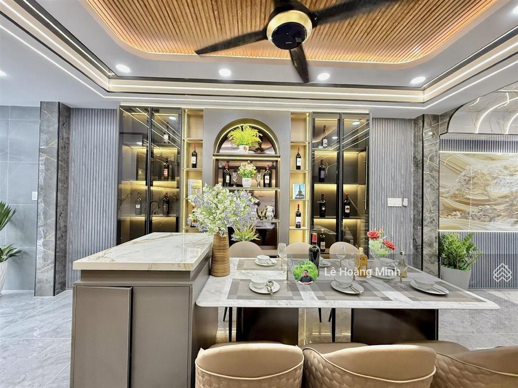 Siêu phẩm 5 tầng có thang máy mặt tiền kinh doanh đường cầu ba phụ  thạnh xuân 25