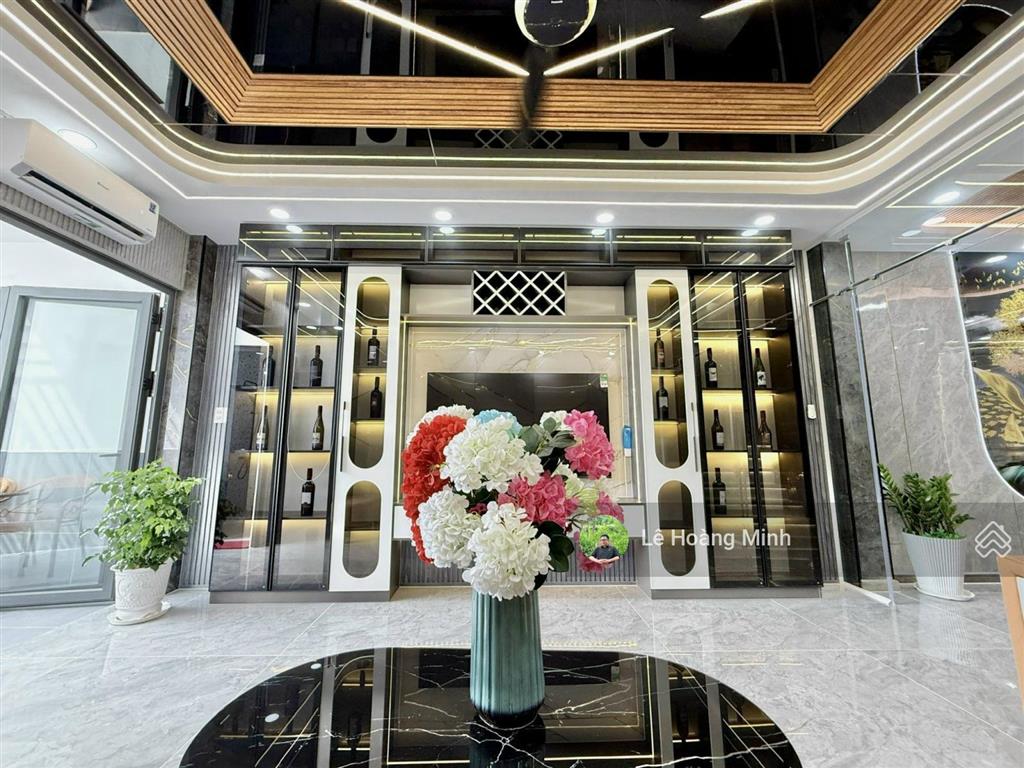 Siêu phẩm 5 tầng có thang máy mặt tiền kinh doanh đường cầu ba phụ  thạnh xuân 25