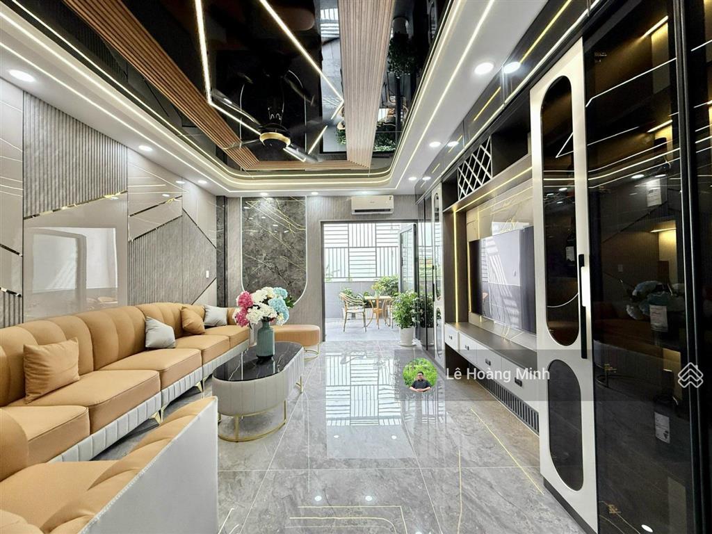 Siêu phẩm 5 tầng có thang máy mặt tiền kinh doanh đường cầu ba phụ  thạnh xuân 25