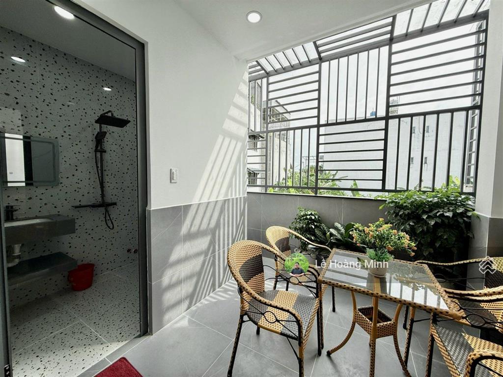 Siêu phẩm 5 tầng có thang máy mặt tiền kinh doanh đường cầu ba phụ  thạnh xuân 25