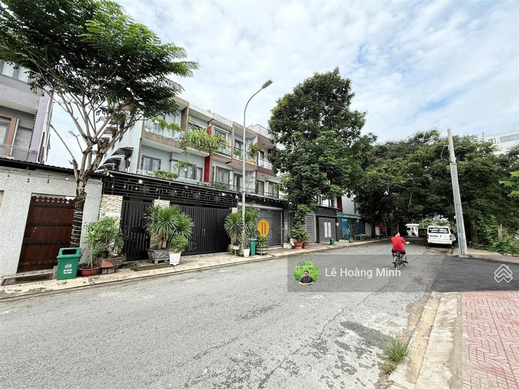 Còn mấy lô đất đẹp ngang 5m. hẻm nhựa 14m kdc hà đô river side lê thị riêng