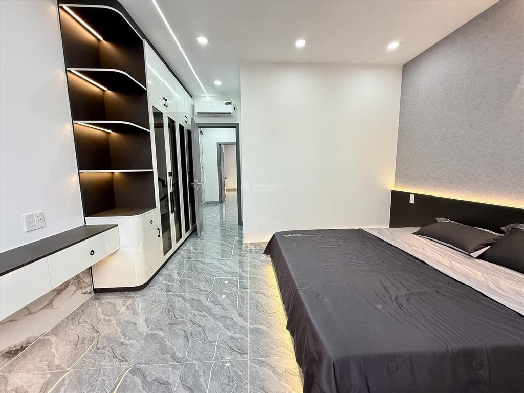 Siêu phẩm 4 tầng ô thang máy mặt tiền nhánh đường trung mỹ tây 13a, cách ngã tư an sương 500m
