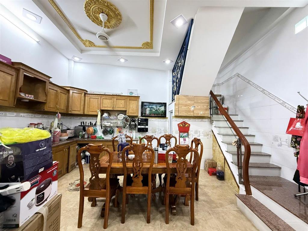 Nhà phố 3 tầng hẻm nhựa 8m khu vip đường trần thị hè ( ht42)