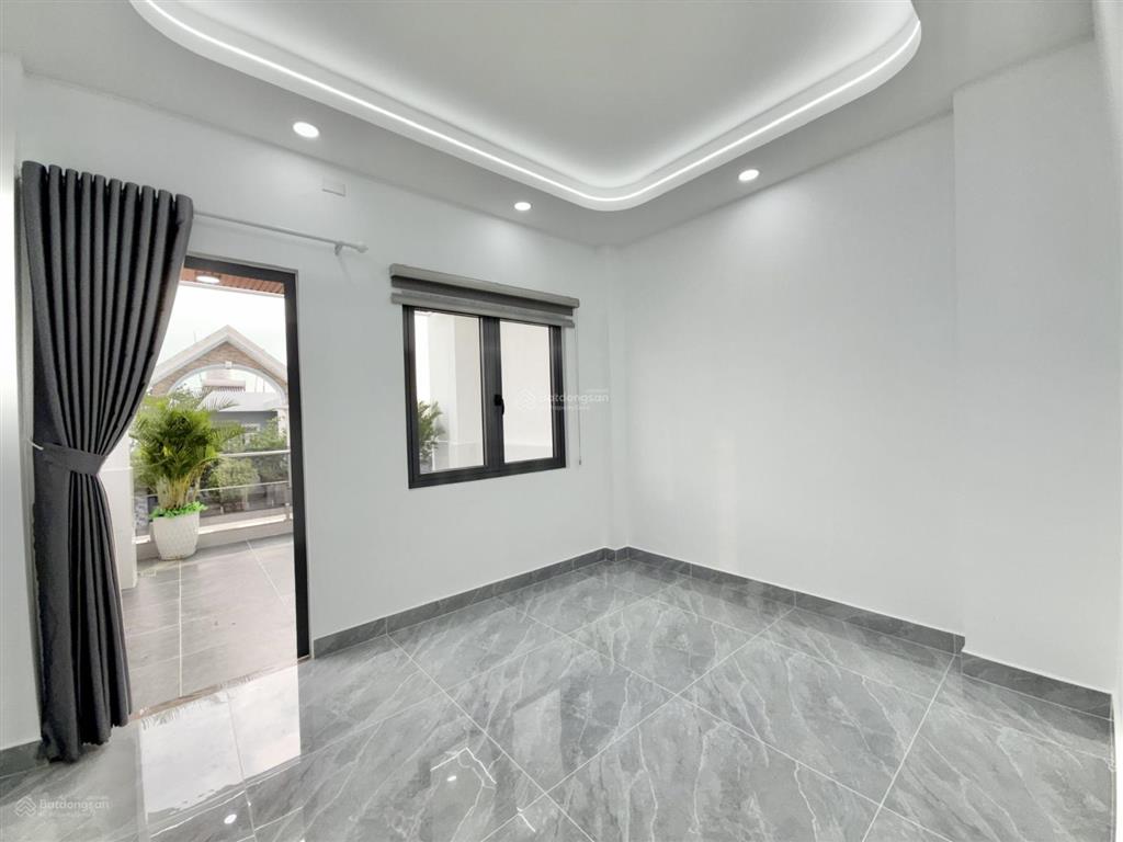 Siêu phẩm 4m x 18m. 4 tầng ô thang máy. 1/ hẻm 8m thông đường trung mỹ tây 09