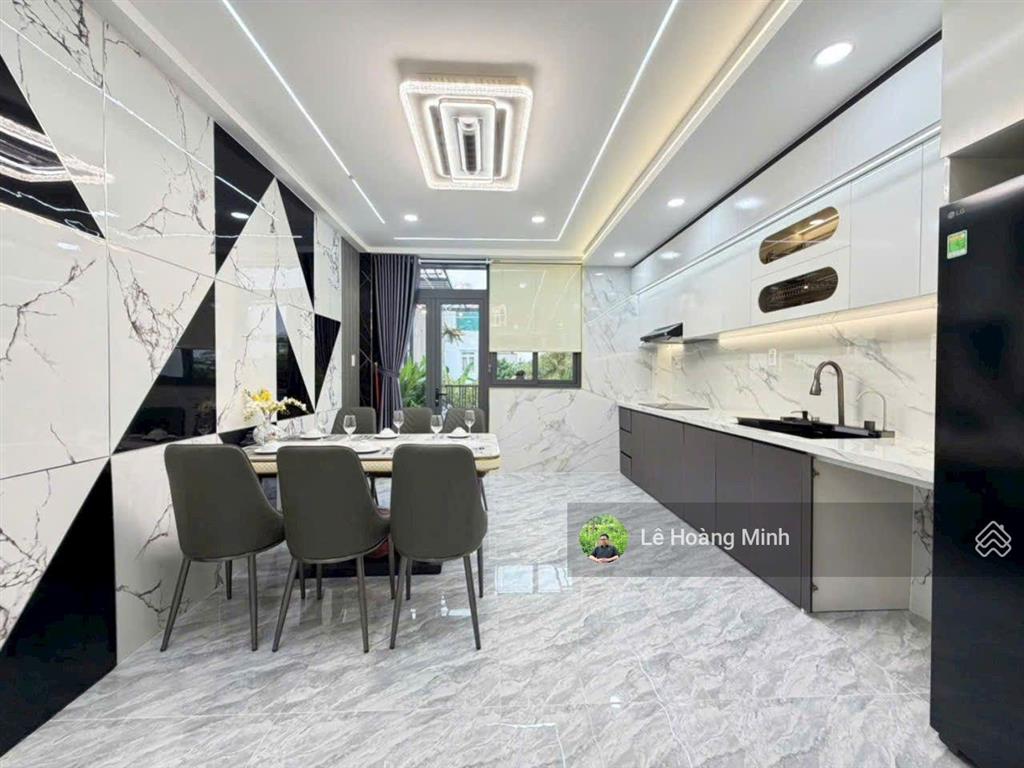 Siêu phẩm 4m x 20m có thang máy và ô chờ 1/ hẻm nhựa 8m thạnh lộc 37