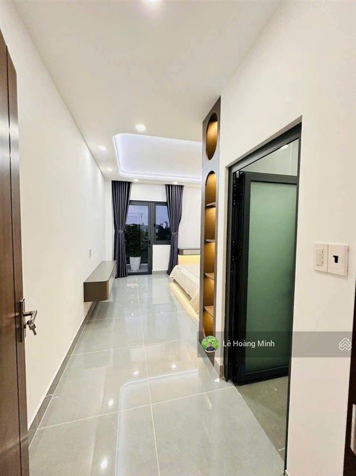 Siêu phẩm 4m x 20m có thang máy và ô chờ 1/ hẻm nhựa 8m thạnh lộc 37