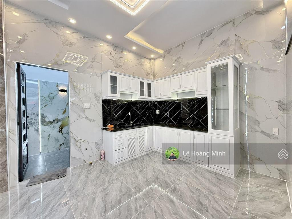 Nhà phố 4m x 16m, đúc 2 lầu 1/ ngắn hẻm 5m đường trần thị cờ