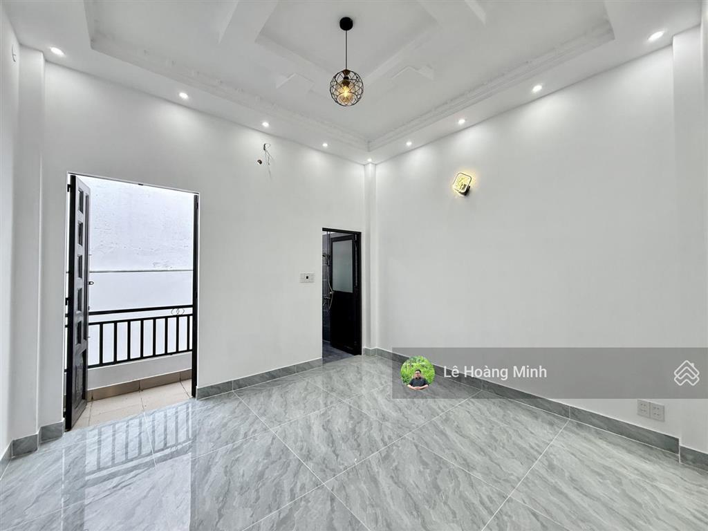 Nhà phố 4m x 16m, đúc 2 lầu 1/ ngắn hẻm 5m đường trần thị cờ