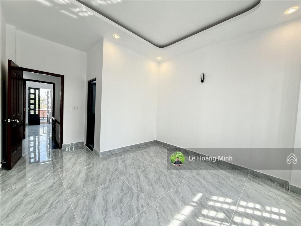 Nhà phố 4m x 16m, đúc 2 lầu 1/ ngắn hẻm 5m đường trần thị cờ