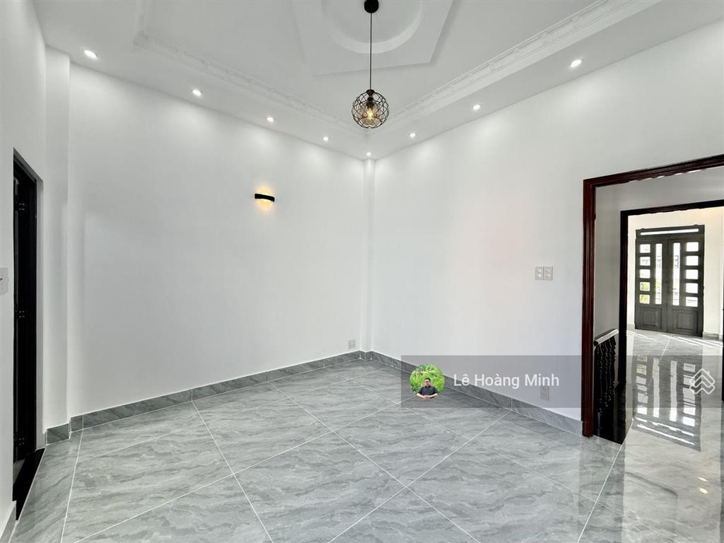 Nhà phố 4m x 16m, đúc 2 lầu 1/ ngắn hẻm 5m đường trần thị cờ