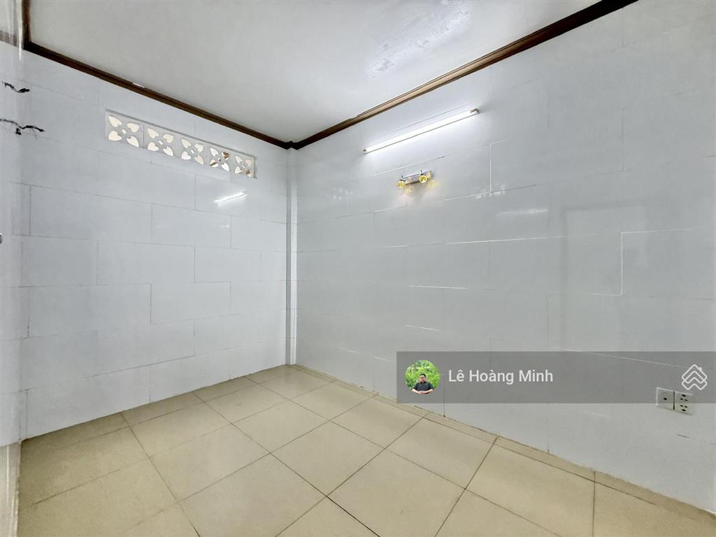 Nhà shr 75m2 đúc 1 lầu 4pn mặt tiền đường kinh doanh trần thị cờ