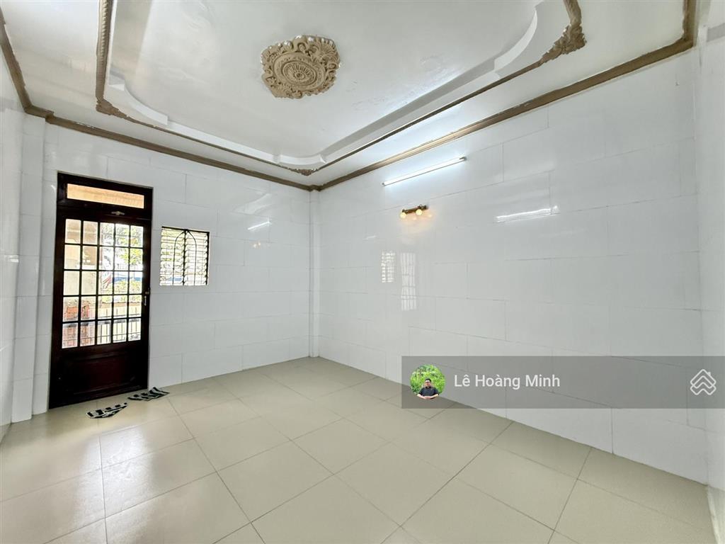 Nhà shr 75m2 đúc 1 lầu 4pn mặt tiền đường kinh doanh trần thị cờ