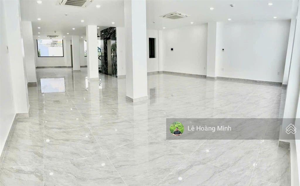 Bán tòa nhà văn phòng ngang 9m 1 hầm 7 lầu mặt tiền đường trần thị cờ