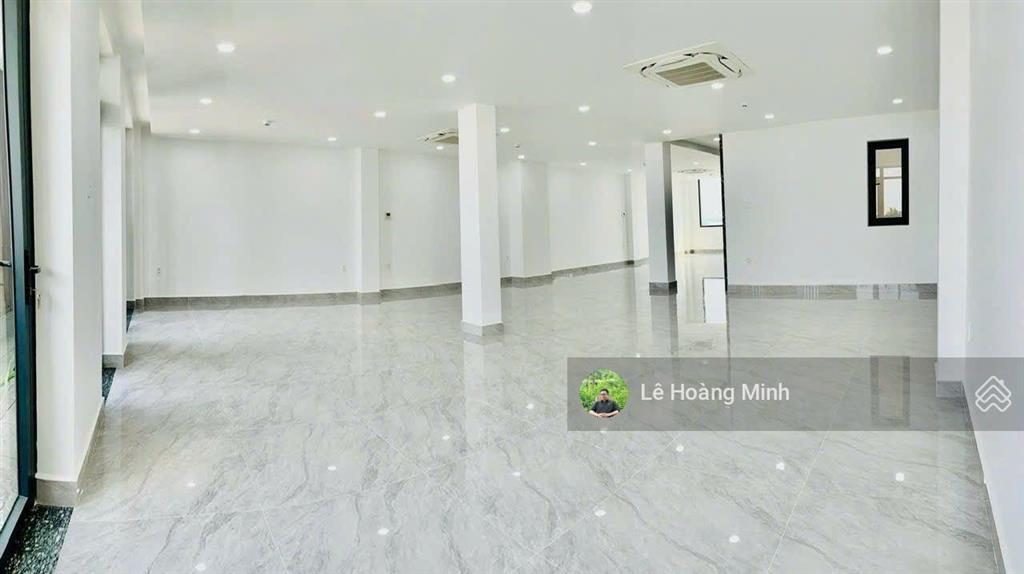 Bán tòa nhà văn phòng 9m x 30m, 1 hầm 7 tầng thang máy mặt tiền trần thị cờ