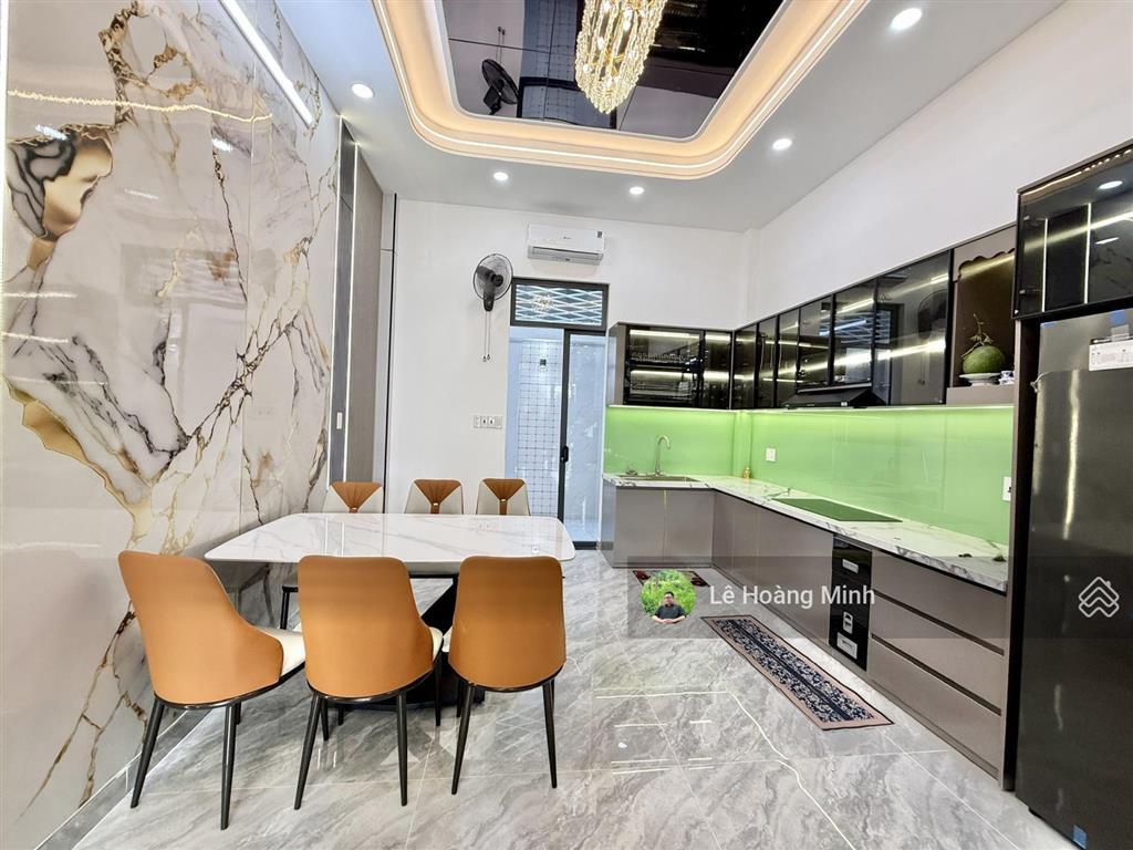 Nhà phố 4m x 15m, xây 3 tầng full nội thất hẻm 9m đường trần thị hè ( ht42)