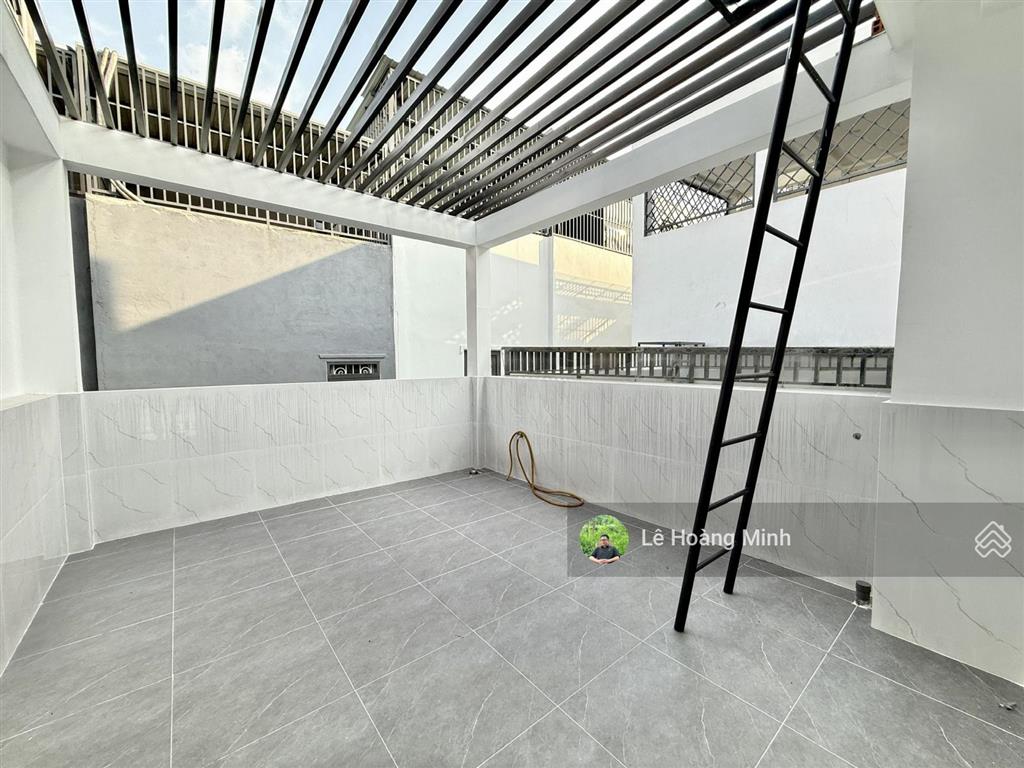 Nhà phố 4m x 15m, xây 3 tầng full nội thất hẻm 9m đường trần thị hè ( ht42)