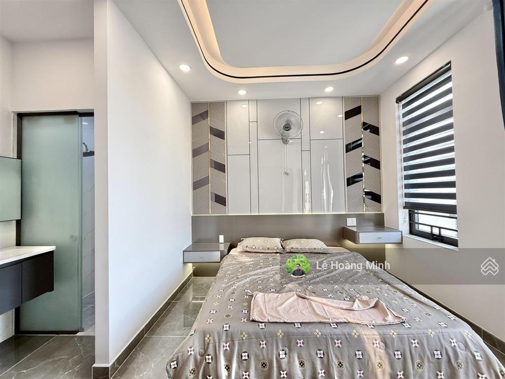 Nhà phố 4m x 15m, xây 3 tầng full nội thất hẻm 9m đường trần thị hè ( ht42)