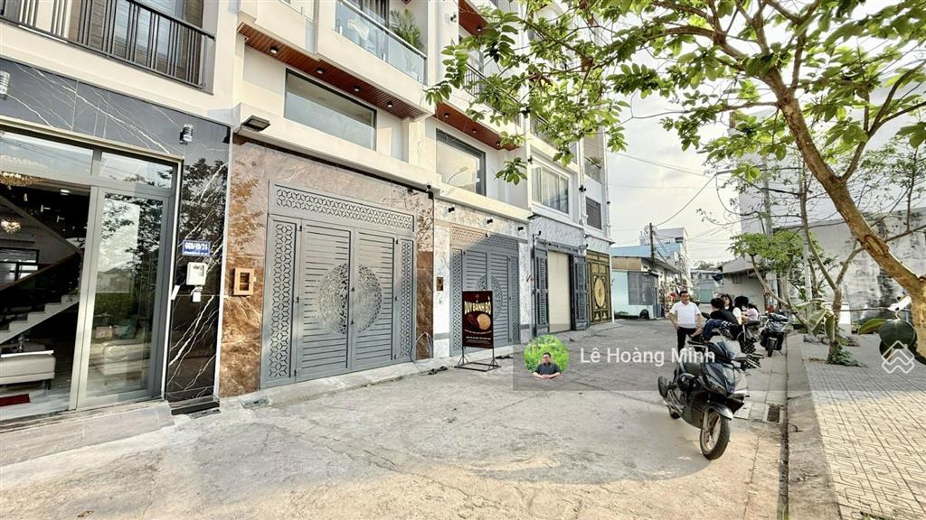 Nhà phố 4m x 15m, xây 3 tầng full nội thất hẻm 9m đường trần thị hè ( ht42)