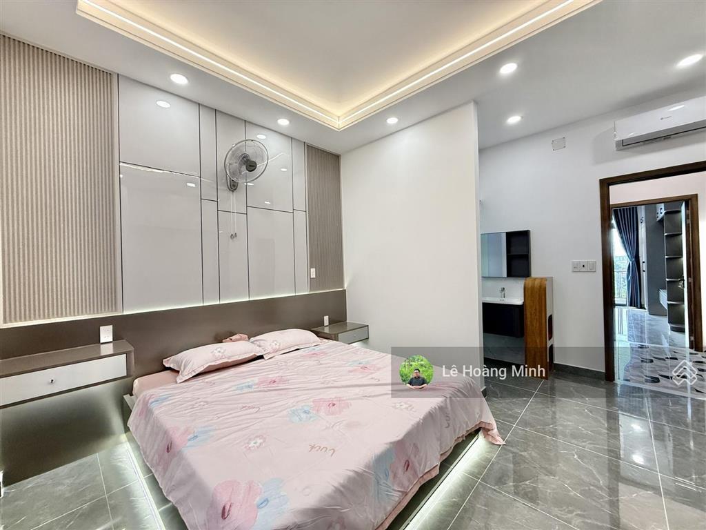 Nhà phố 4m x 15m, xây 3 tầng full nội thất hẻm 9m đường trần thị hè ( ht42)