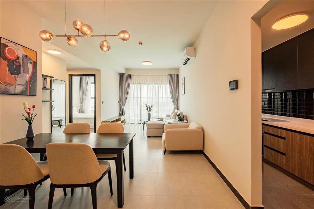 Căn hộ 2pn, 2wc, 86m2 tại de la sol, q4, tp. hcm, giá 10,3 tỷ bao thuế phí sổ, view đẹp hàng hiếm