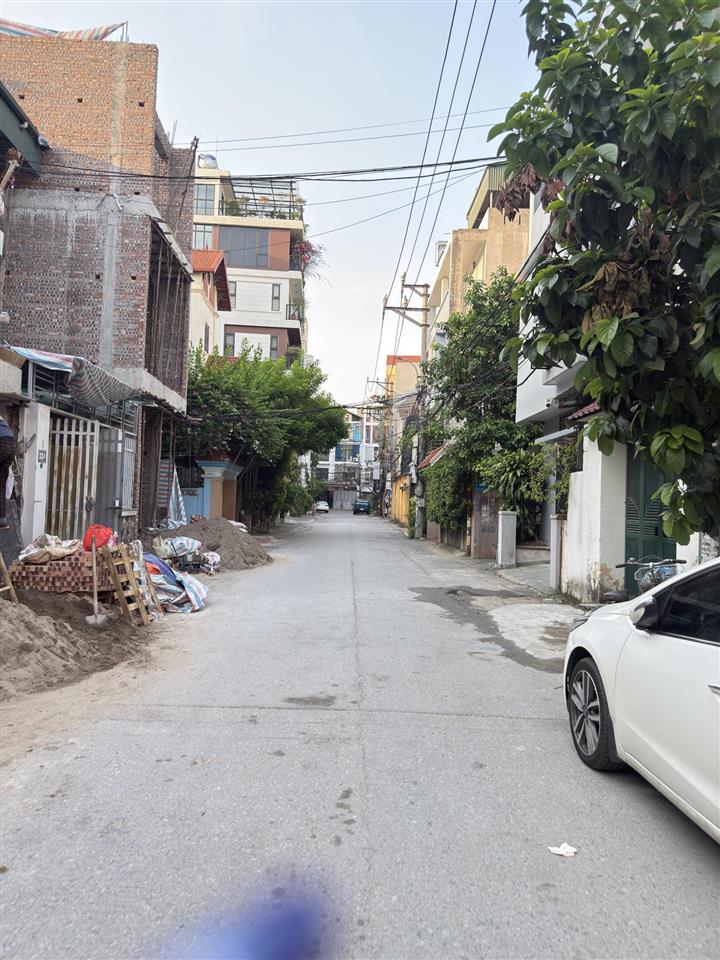 Bán nhà q.long biên lô góc 2 thoáng phố ngọc thụy hồng tiến kéo dài ô tô tránh mặt tiền t