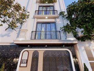 6 tầng thang máy xây mới khu vực trung tâm quận thanh xuân. kv phố vũ trọng phụng  quan nhân