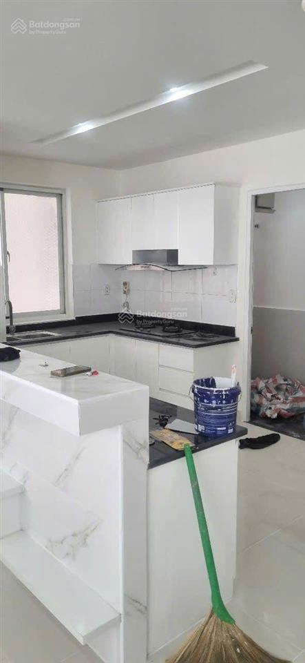 Kẹt tiền bán gấp căn hộ 3pn 3wc full nội thất tại terra rosa. giá 3,3 tỷ, 138m2, bình chánh, hcm