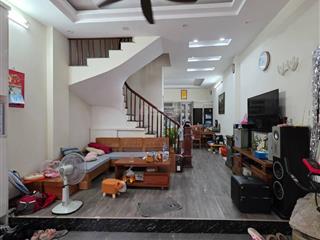 Chính chủ bán nhà 4 tầng bắc cầu  ngọc thụy  44m2  5,45 tỷ  rẻ nhất quận long biên