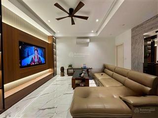 Phố triệu việt vương 50m2 6 tầng mt 7,5m thang máy vài bước ra mặt phố